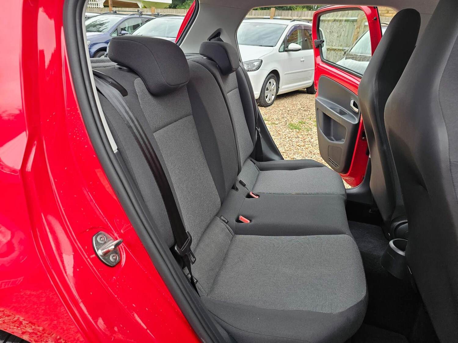 Used Volkswagen up! 2024 for sale - 76228108: Photo 54