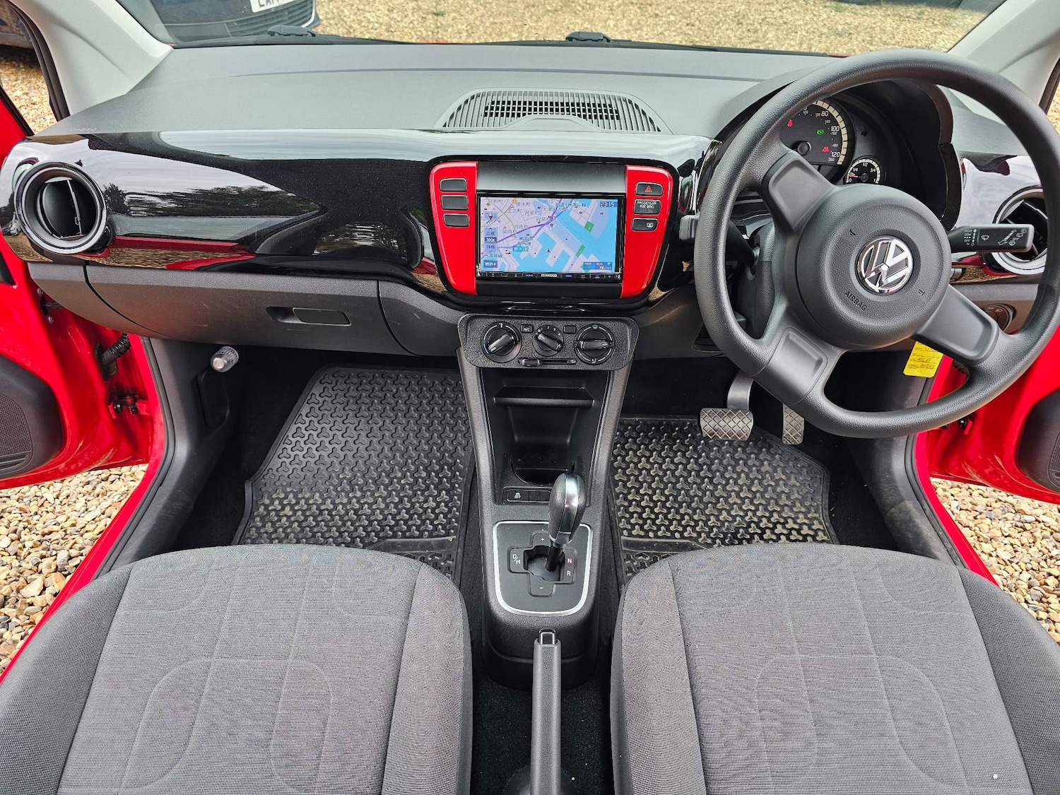 Used Volkswagen up! 2024 for sale - 76228108: Photo 62