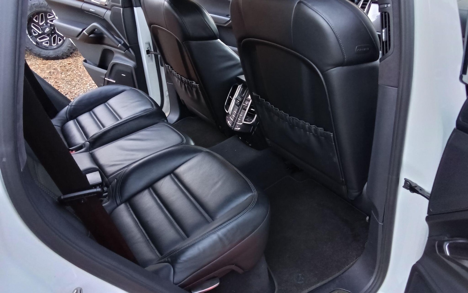 Used Porsche Cayenne for sale - 76823394: Photo 32