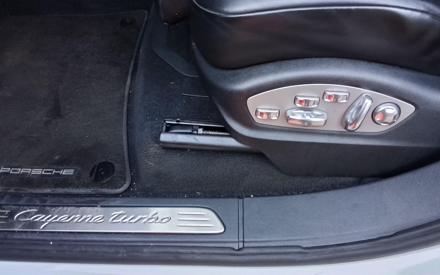 Used Porsche Cayenne for sale - 76823394: Photo 37