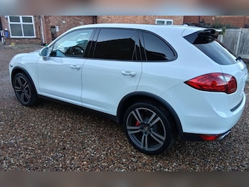 Used Porsche Cayenne 2013 for sale - 76823394: Photo