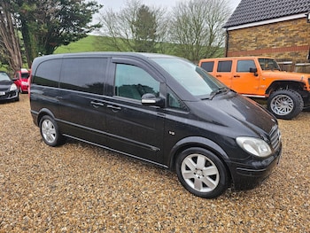 Used Mercedes-Benz Viano 2009 for sale - 77456318: Photo