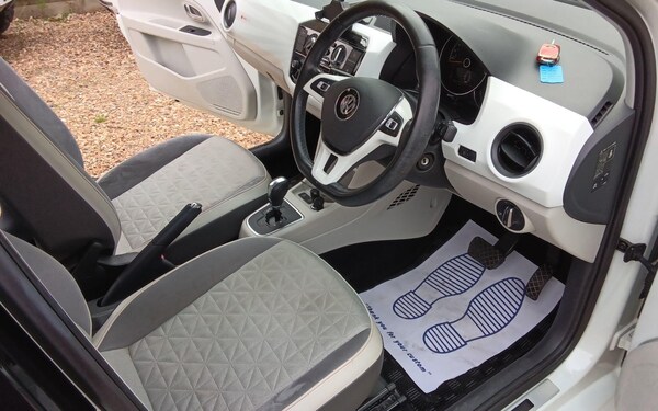 Used Volkswagen up! for sale - 76307829: Photo 31