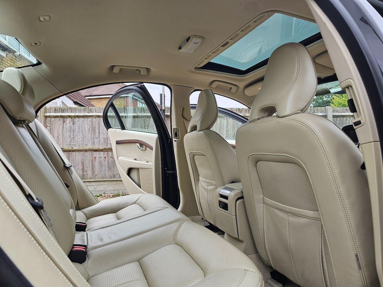 Used Volvo S80 2025 for sale - 76996087: Photo 48