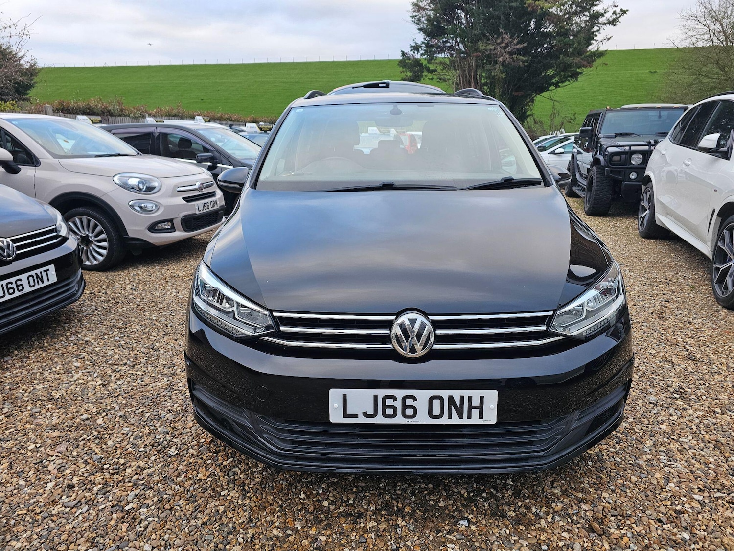 Used Volkswagen Touran for sale - 76700742: Photo 10