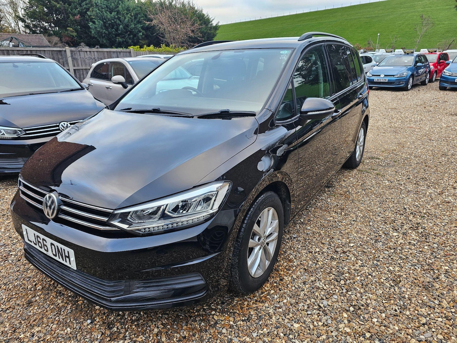 Used Volkswagen Touran for sale - 76700742: Photo 12
