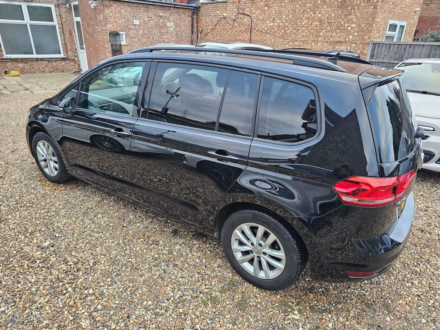 Used Volkswagen Touran for sale - 76700742: Photo 17