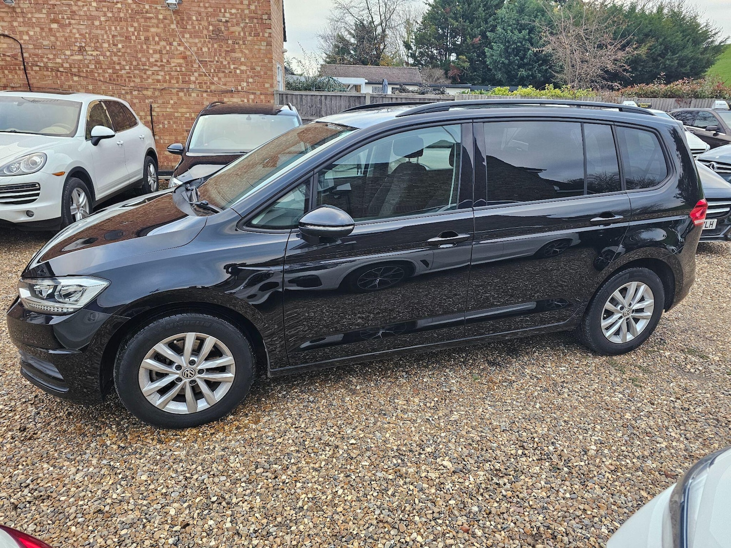 Used Volkswagen Touran for sale - 76700742: Photo 18