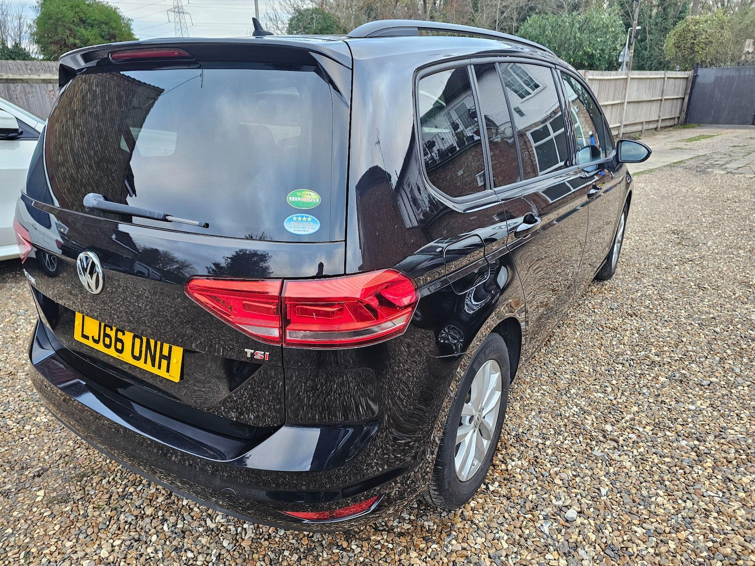 Used Volkswagen Touran for sale - 76700742: Photo 25