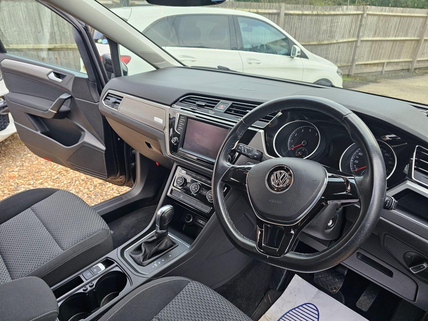 Used Volkswagen Touran for sale - 76700742: Photo 32