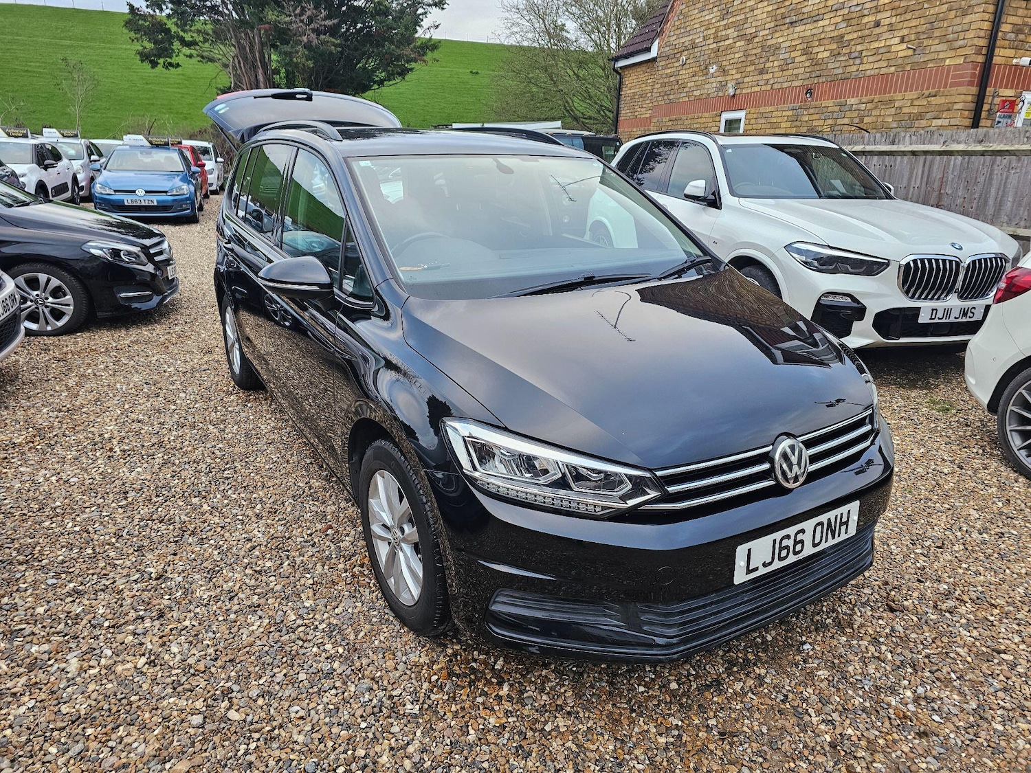 Used Volkswagen Touran for sale - 76700742: Photo 6