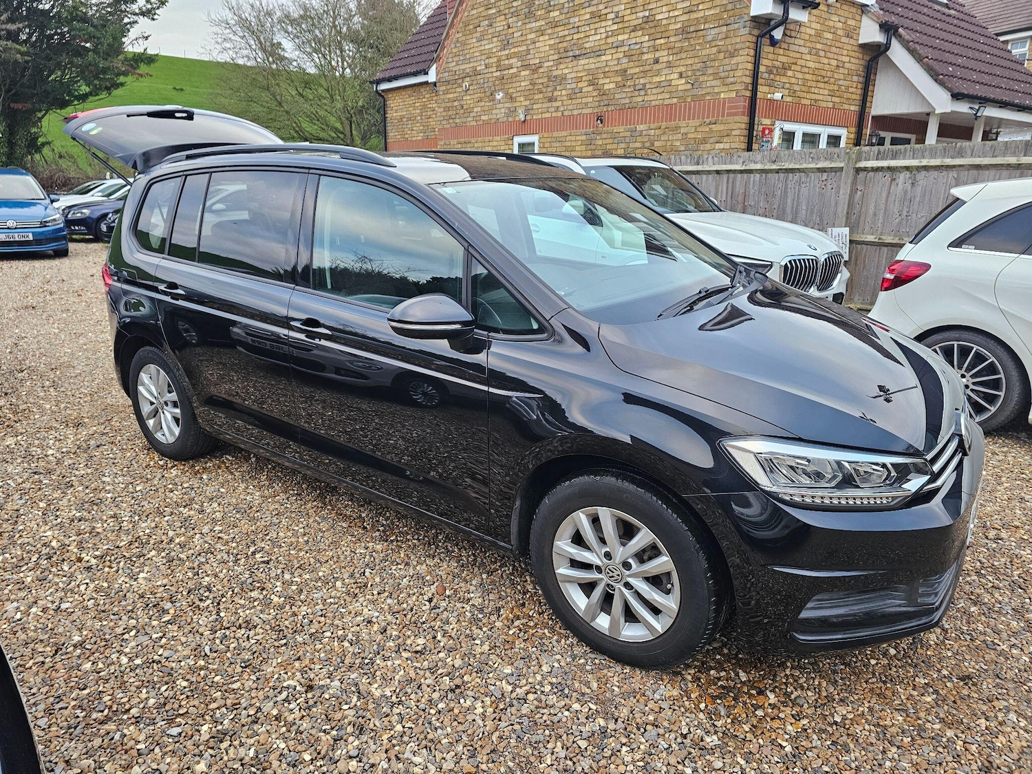 Used Volkswagen Touran for sale - 76700742: Photo 7