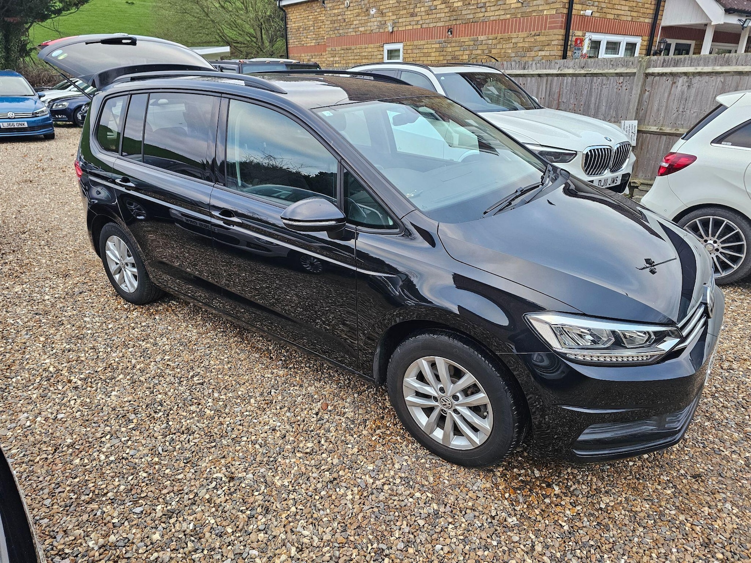Used Volkswagen Touran for sale - 76700742: Photo 8