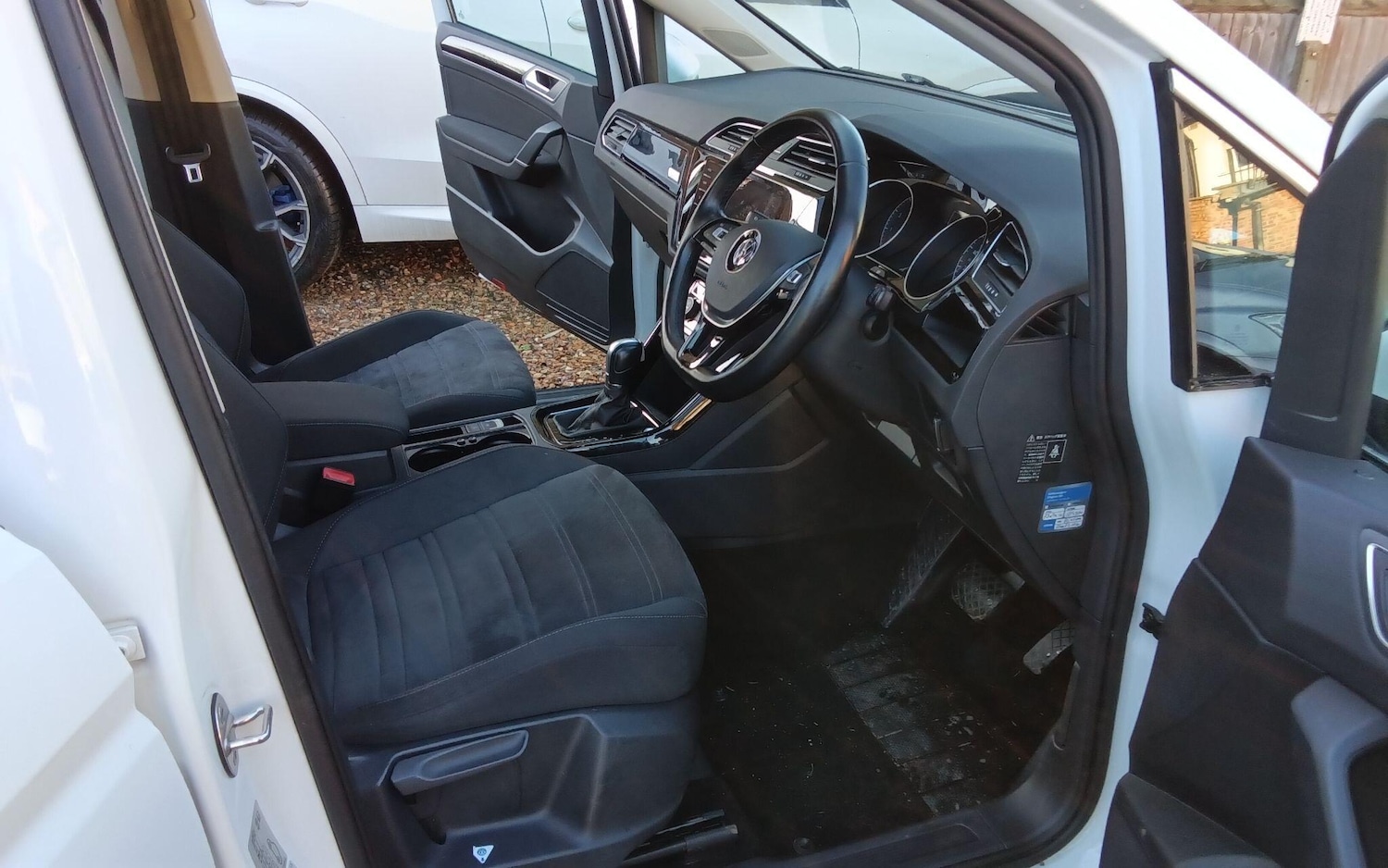 Used Volkswagen Touran 2025 for sale - 77029415: Photo 38