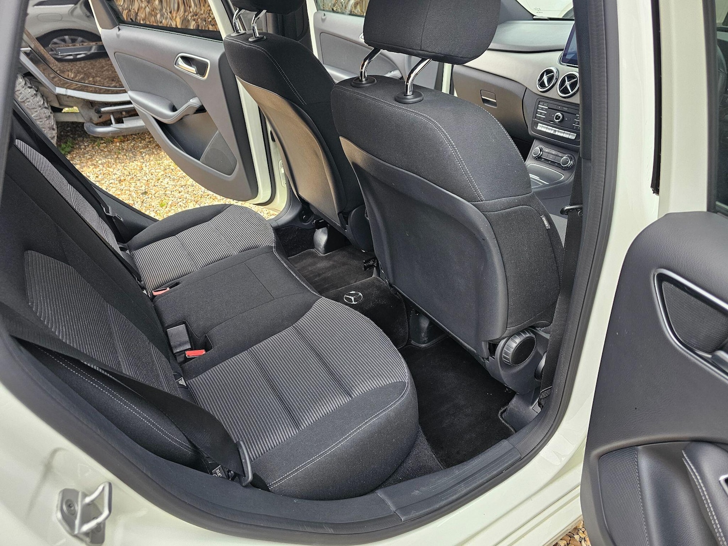 Used Mercedes-Benz B Class for sale - 76307357: Photo 35