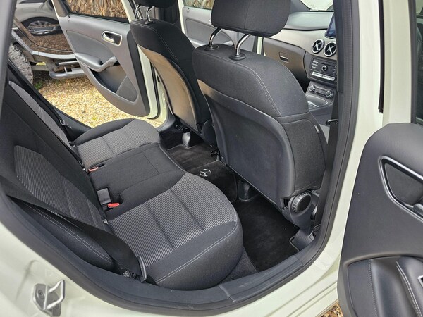 Used Mercedes-Benz B Class for sale - 76307357: Photo 35