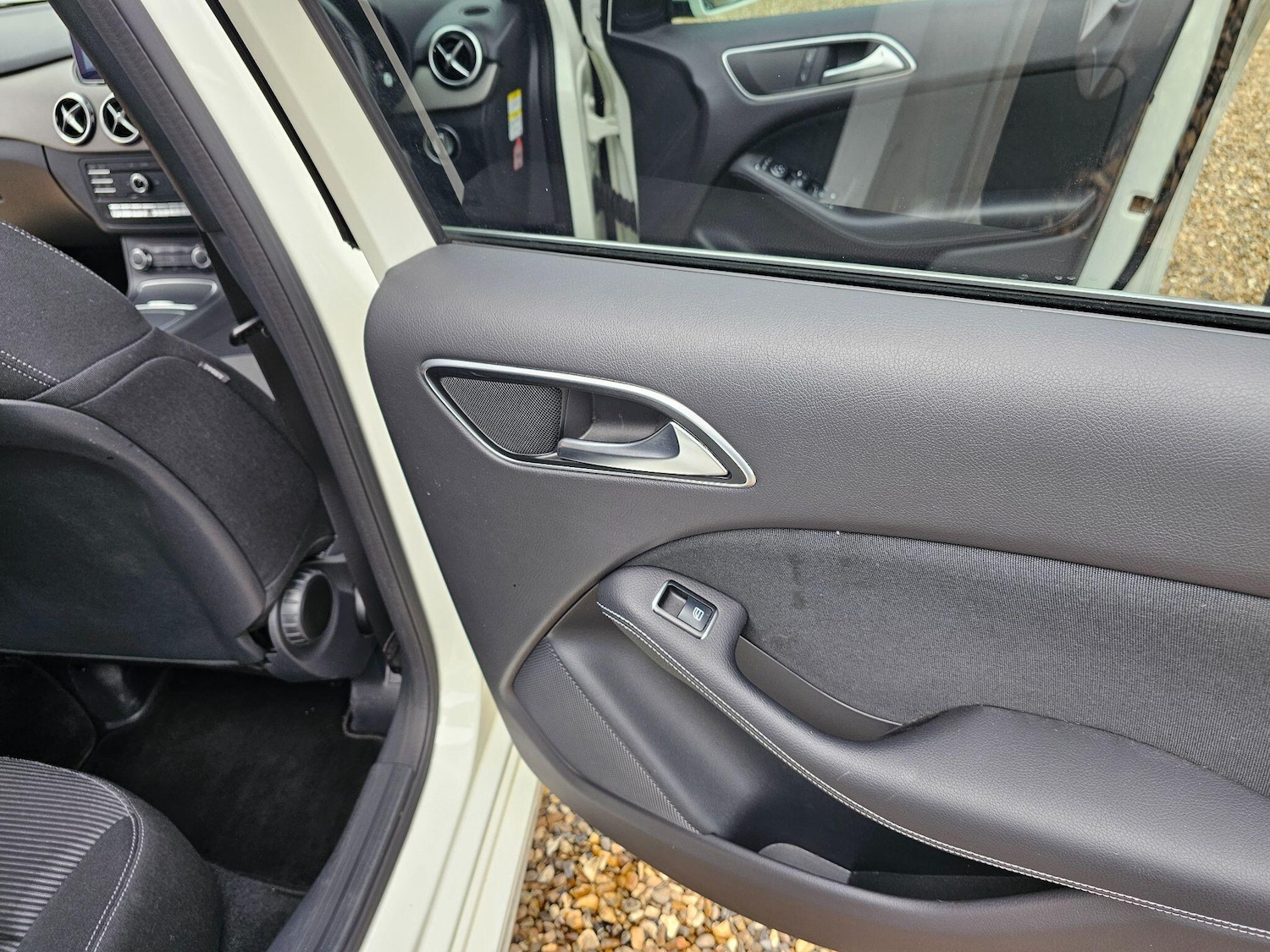 Used Mercedes-Benz B Class for sale - 76307357: Photo 38