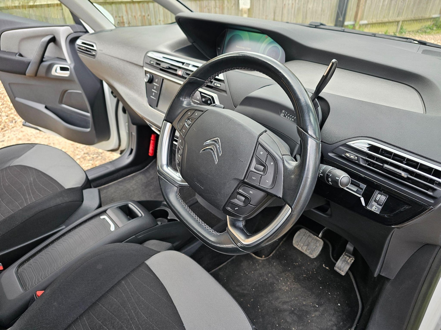 Vehicle 33