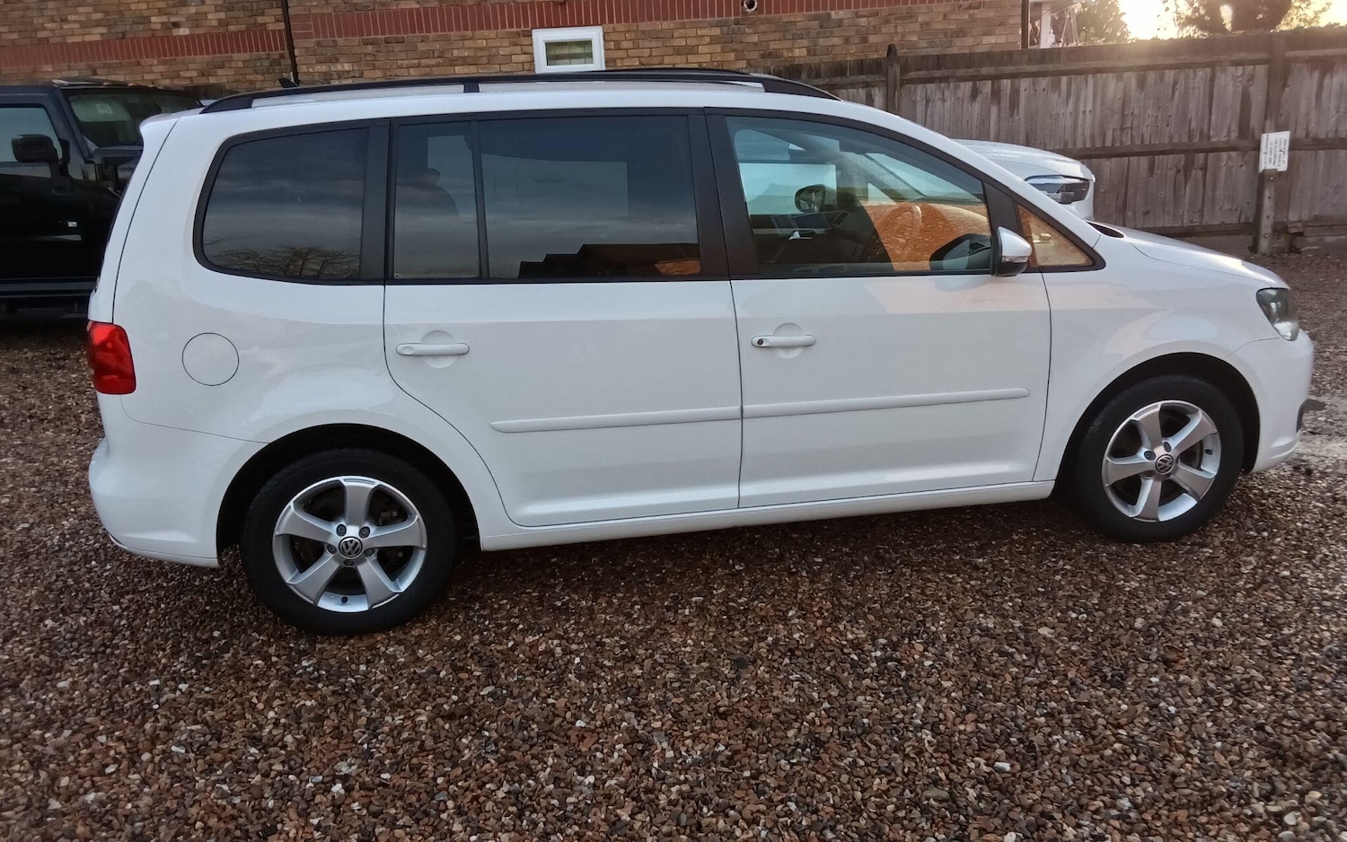 Used Volkswagen Touran for sale - 76886867: Photo 31