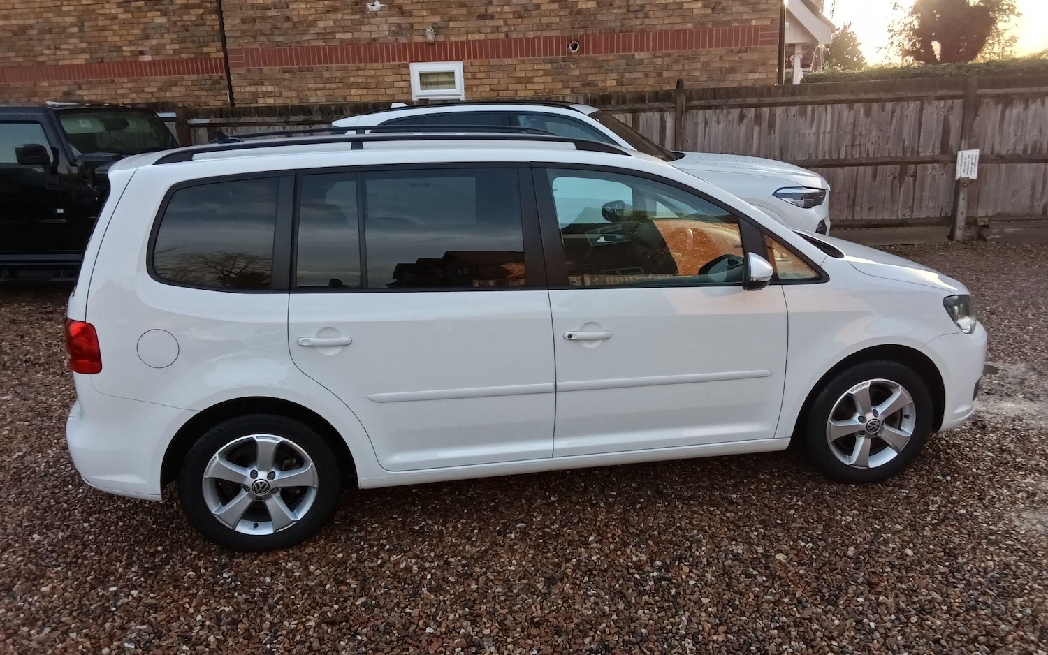 Used Volkswagen Touran for sale - 76886867: Photo 32