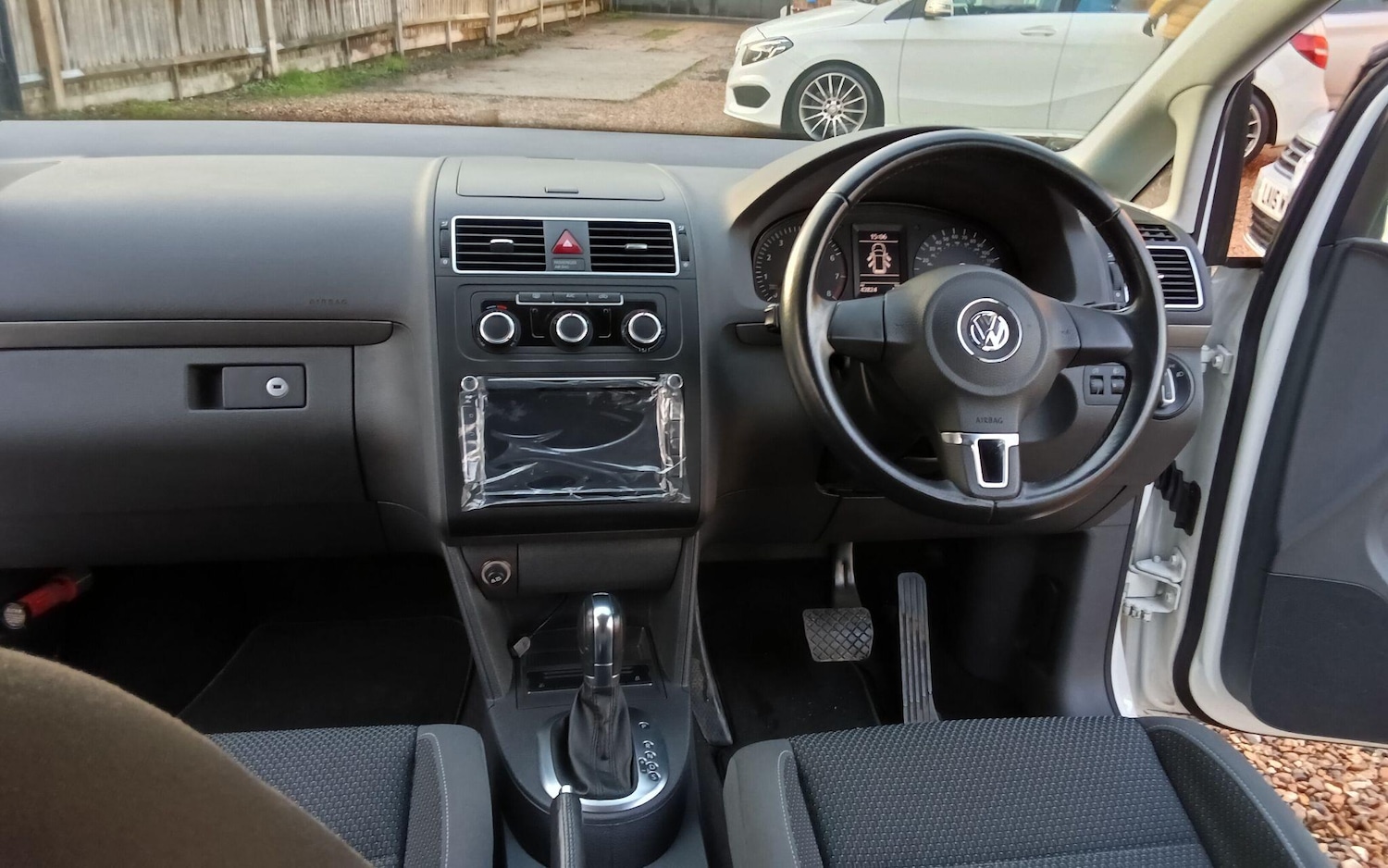 Used Volkswagen Touran for sale - 76886867: Photo 42