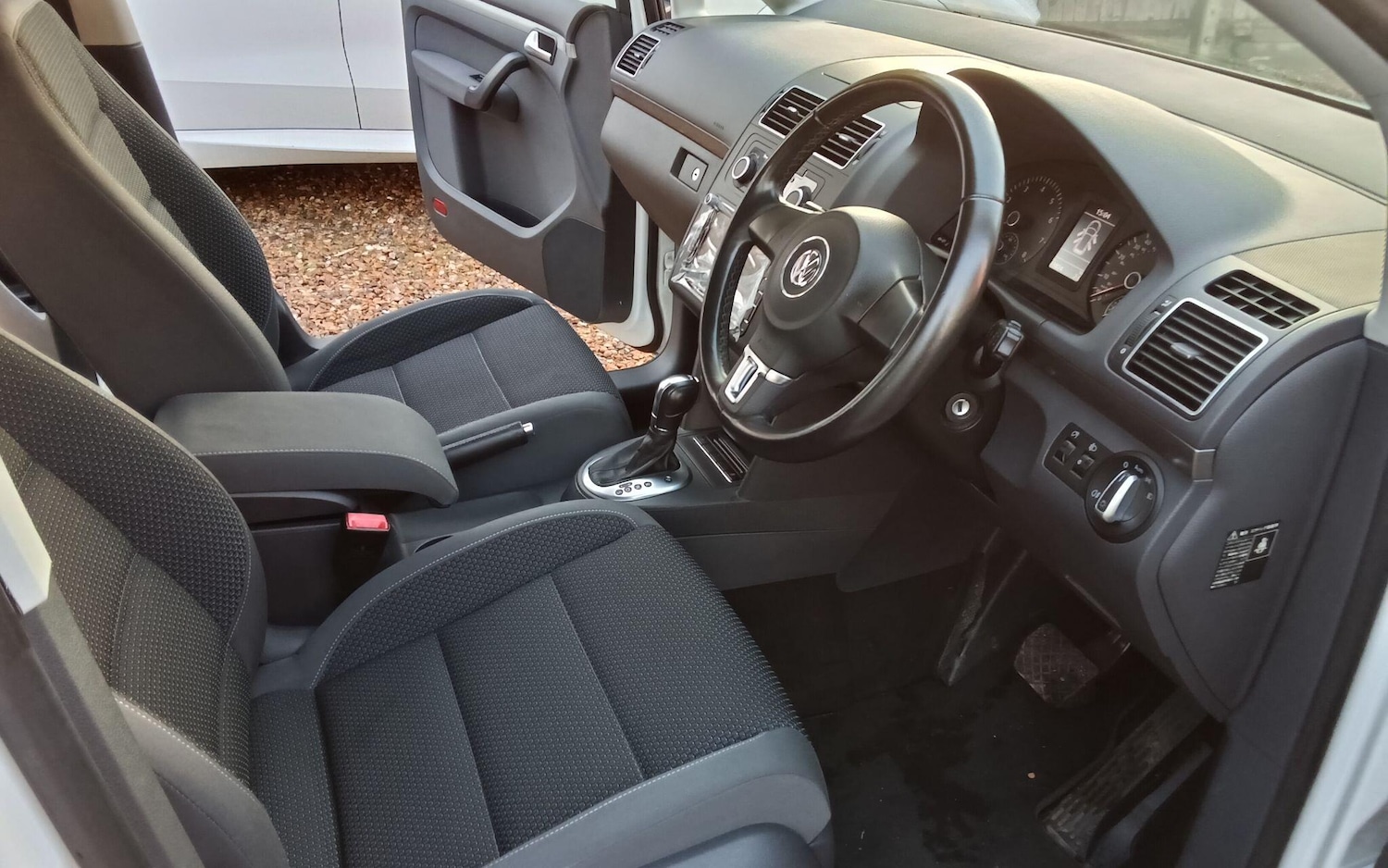 Used Volkswagen Touran for sale - 76886867: Photo 44