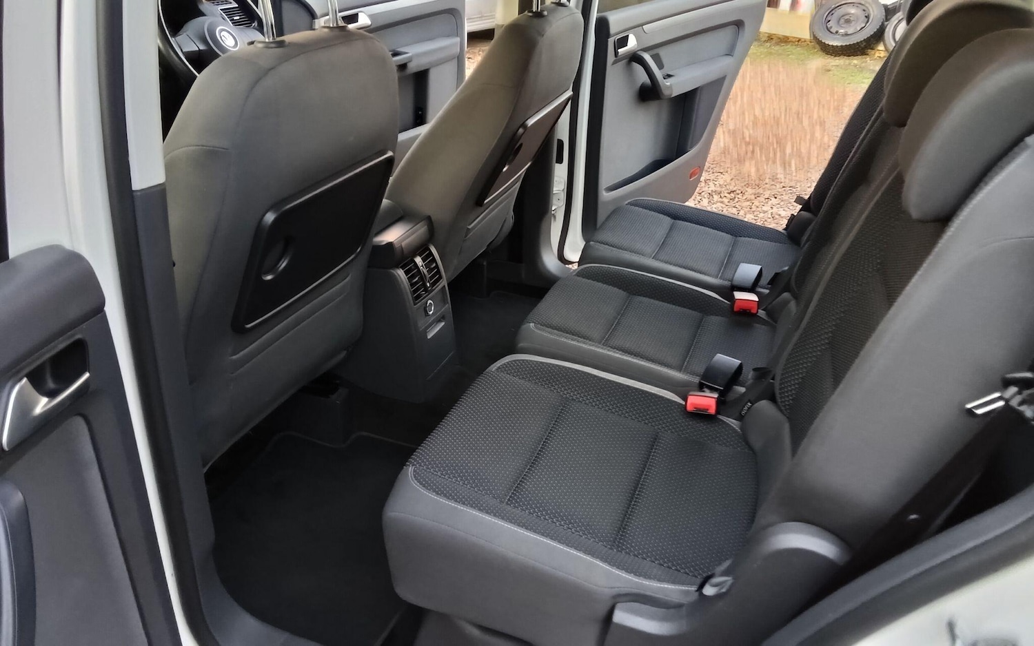 Used Volkswagen Touran for sale - 76886867: Photo 47