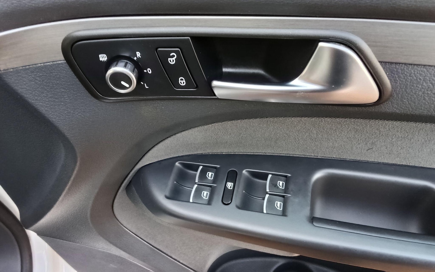 Used Volkswagen Touran for sale - 76886867: Photo 50