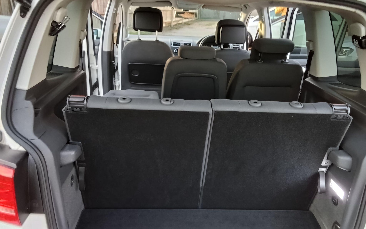 Used Volkswagen Touran for sale - 76886867: Photo 53