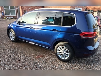 Used Volkswagen Touran 2017 for sale - 77839744: Photo
