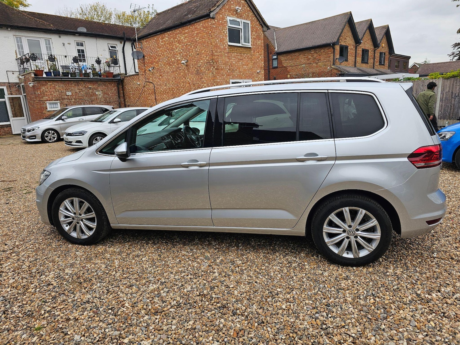 Used Volkswagen Touran for sale - 76306198: Photo 28