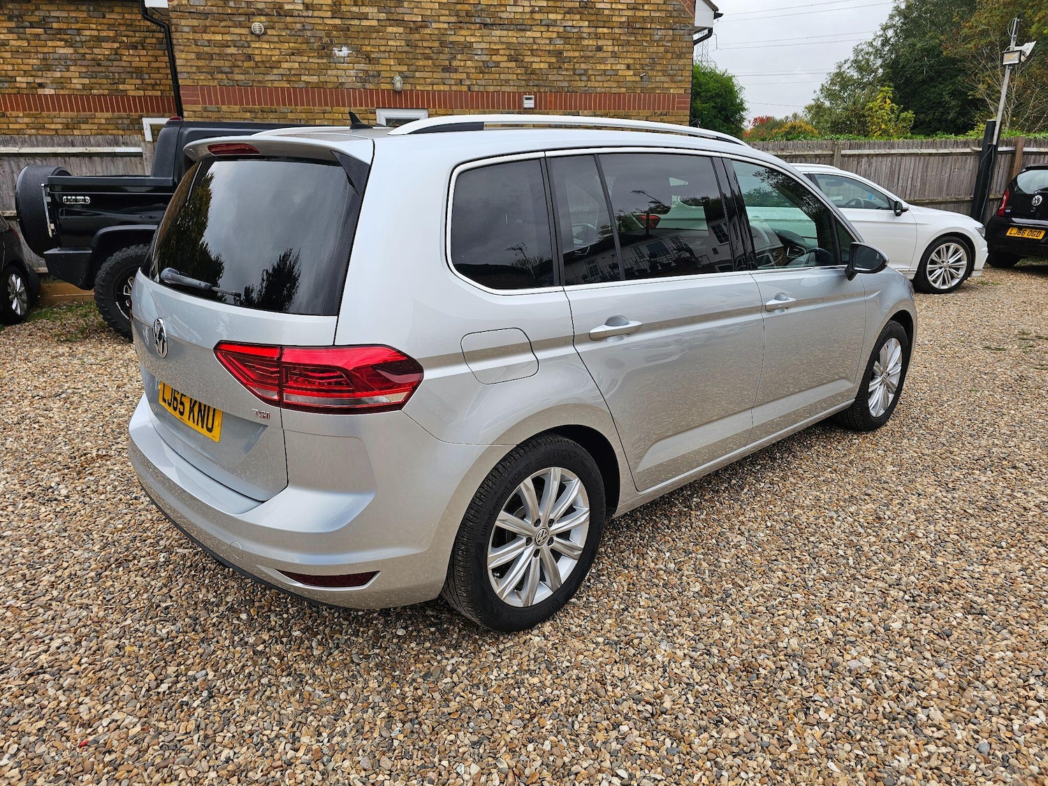 Used Volkswagen Touran for sale - 76306198: Photo 40