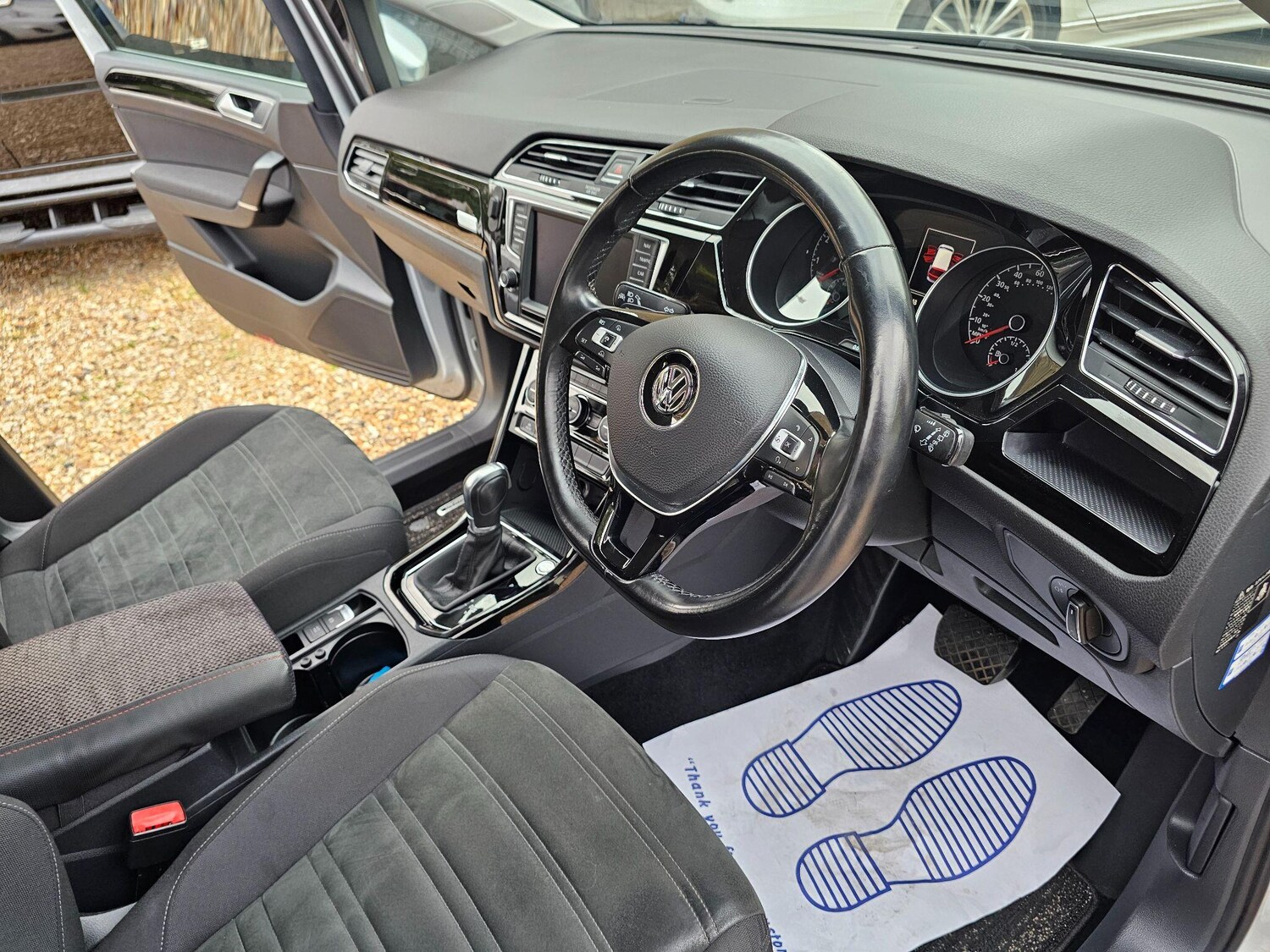 Used Volkswagen Touran for sale - 76306198: Photo 42