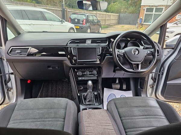 Used Volkswagen Touran for sale - 76306198: Photo 43
