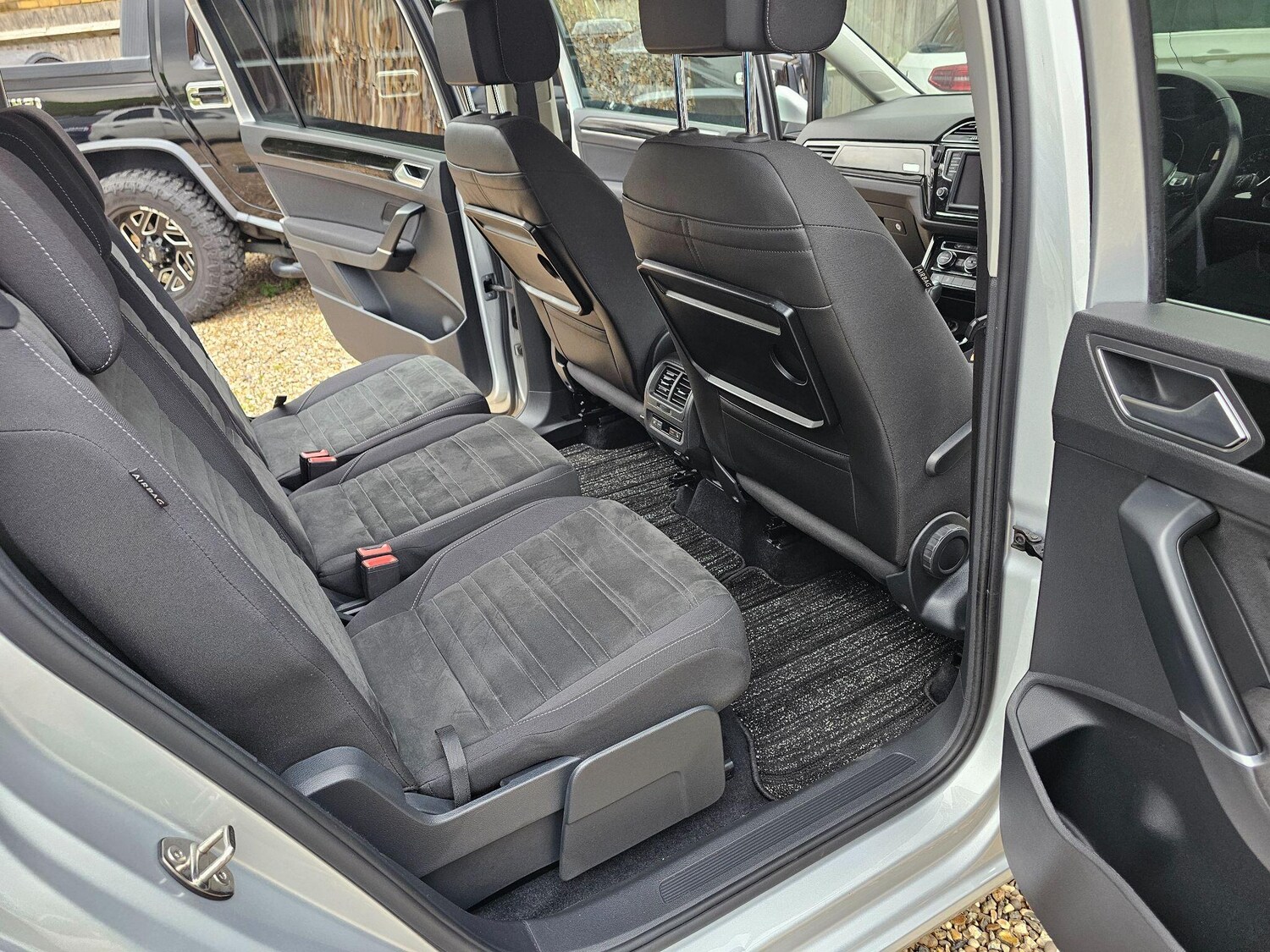 Used Volkswagen Touran for sale - 76306198: Photo 45