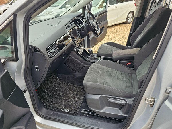 Used Volkswagen Touran for sale - 76306198: Photo 57