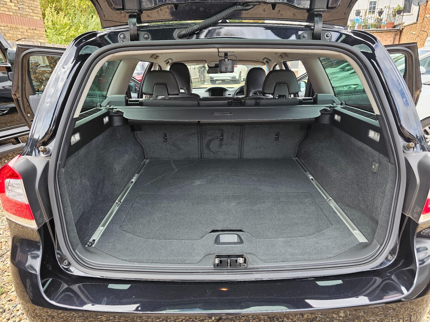 Used Volvo V70 2025 for sale - 76993628: Photo 56