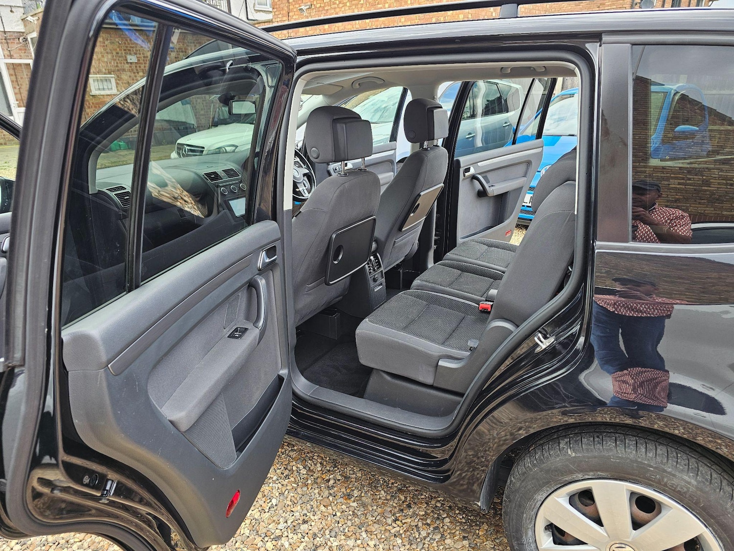 Vehicle 29
