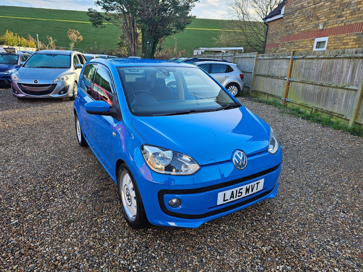 Used Volkswagen up! 2024 for sale - 76227389: Photo 3