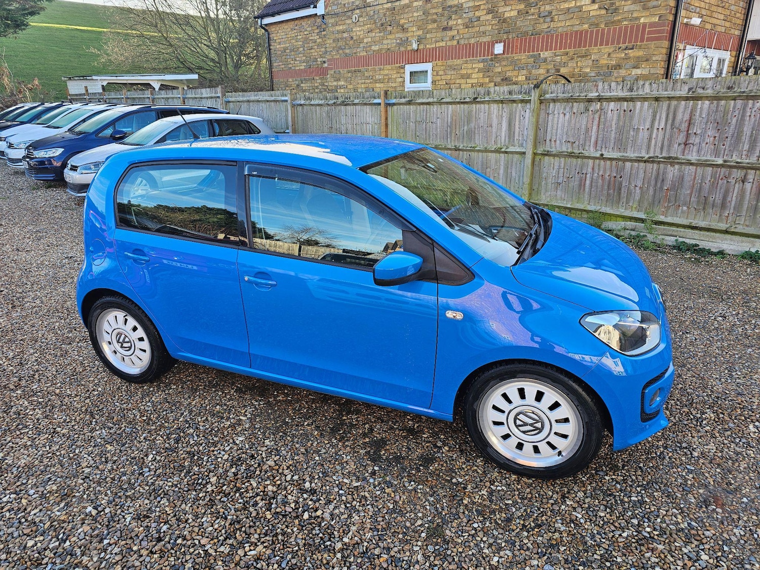 Used Volkswagen up! 2024 for sale - 76227389: Photo 30