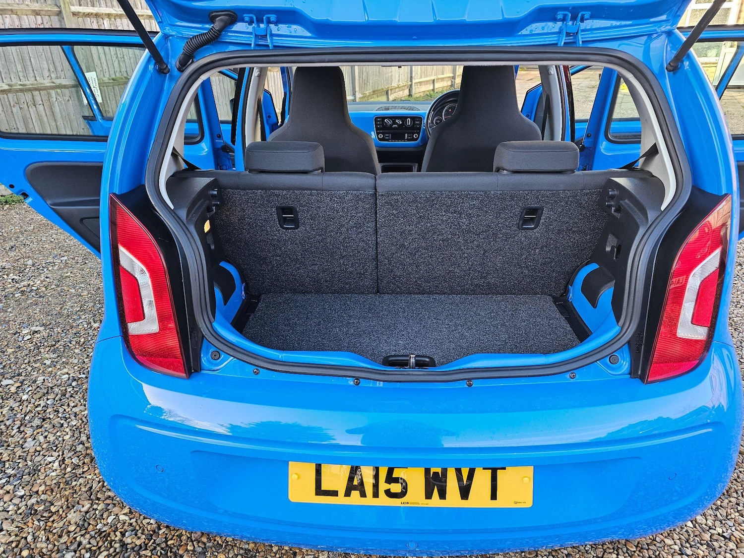 Used Volkswagen up! 2024 for sale - 76227389: Photo 45