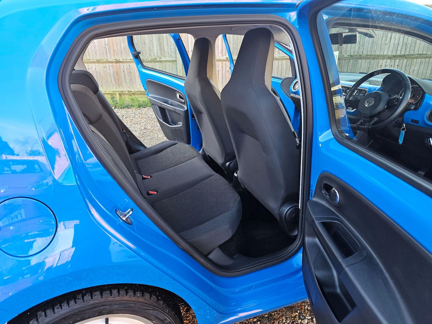 Used Volkswagen up! 2024 for sale - 76227389: Photo 47