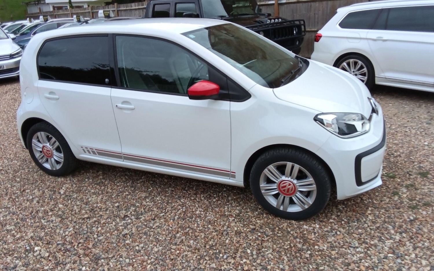 Used Volkswagen up! 2025 for sale - 76990095: Photo 3