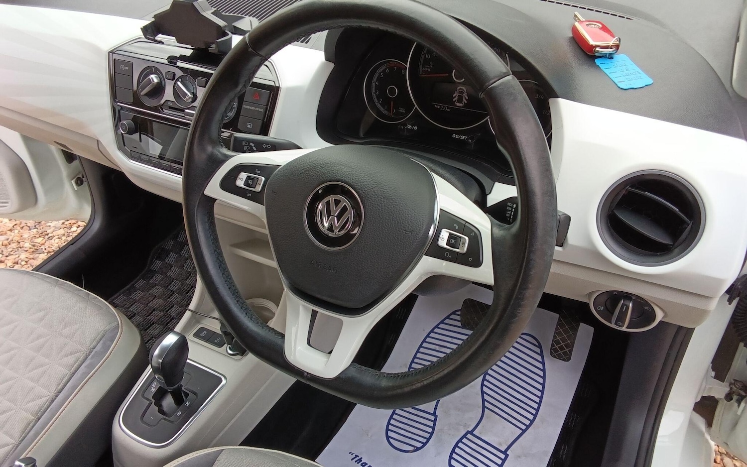 Used Volkswagen up! 2025 for sale - 76990095: Photo 39