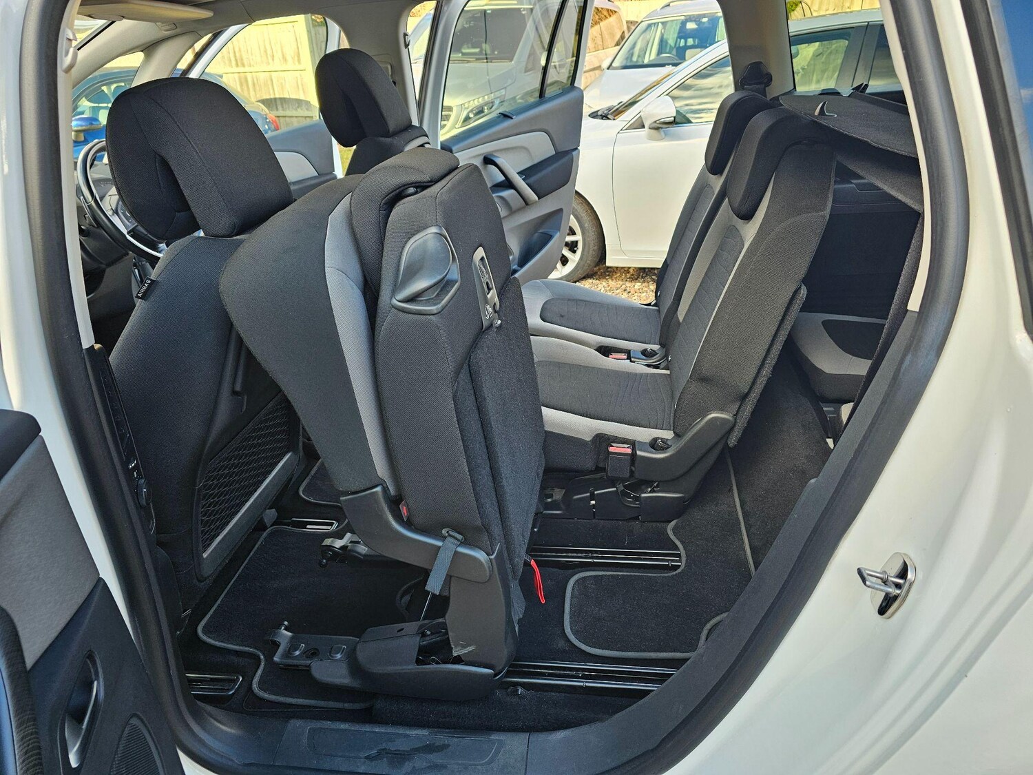 Vehicle 44