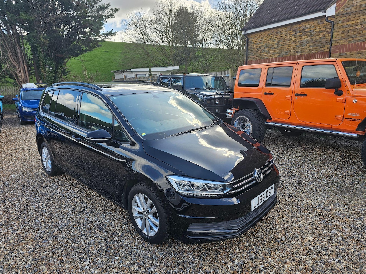 Used Volkswagen Touran 2026 for sale - 78019846: Photo 6