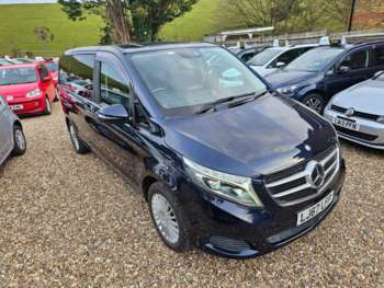 Used Mercedes-Benz V-Class 2017 for sale - 73586217: Photo