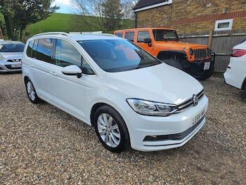 Used Volkswagen Touran 2017 for sale - 77839551: Photo