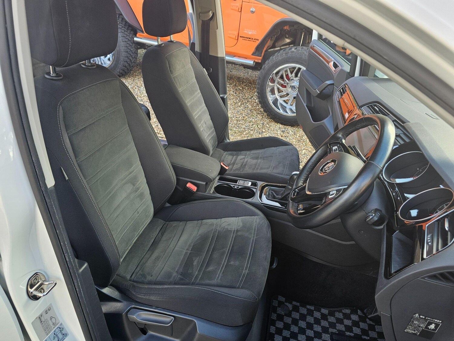 Used Volkswagen Touran for sale - 77839551: Photo 30