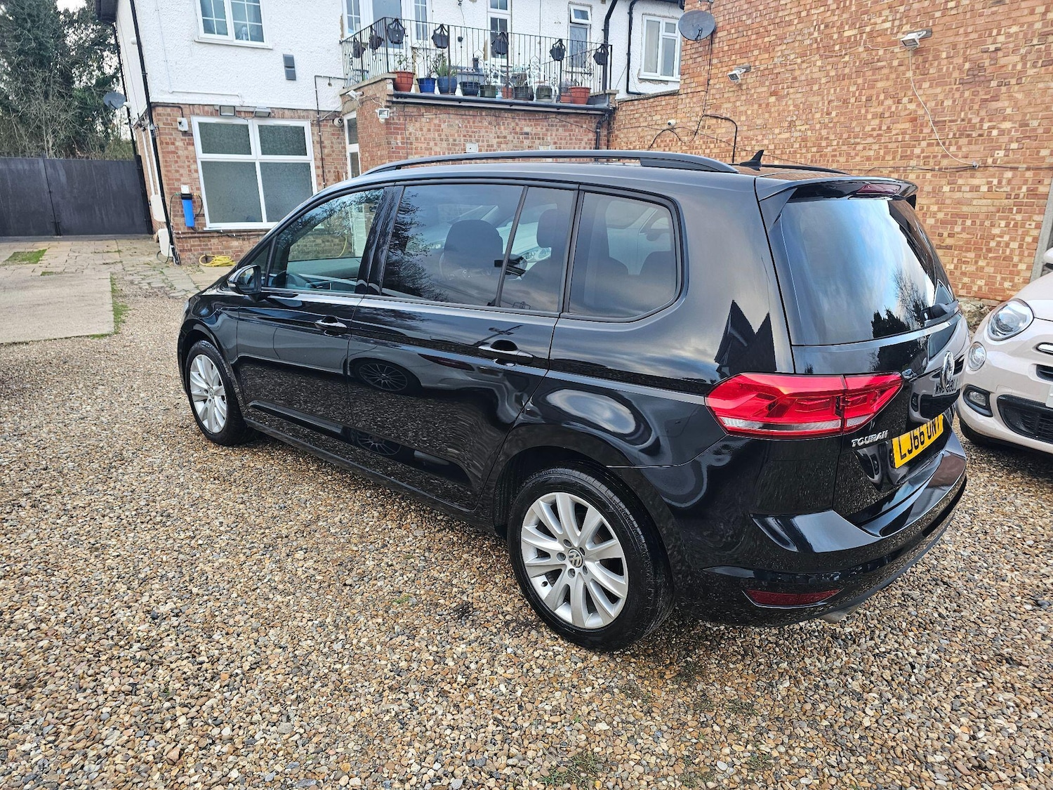 Used Volkswagen Touran for sale - 76700565: Photo 11